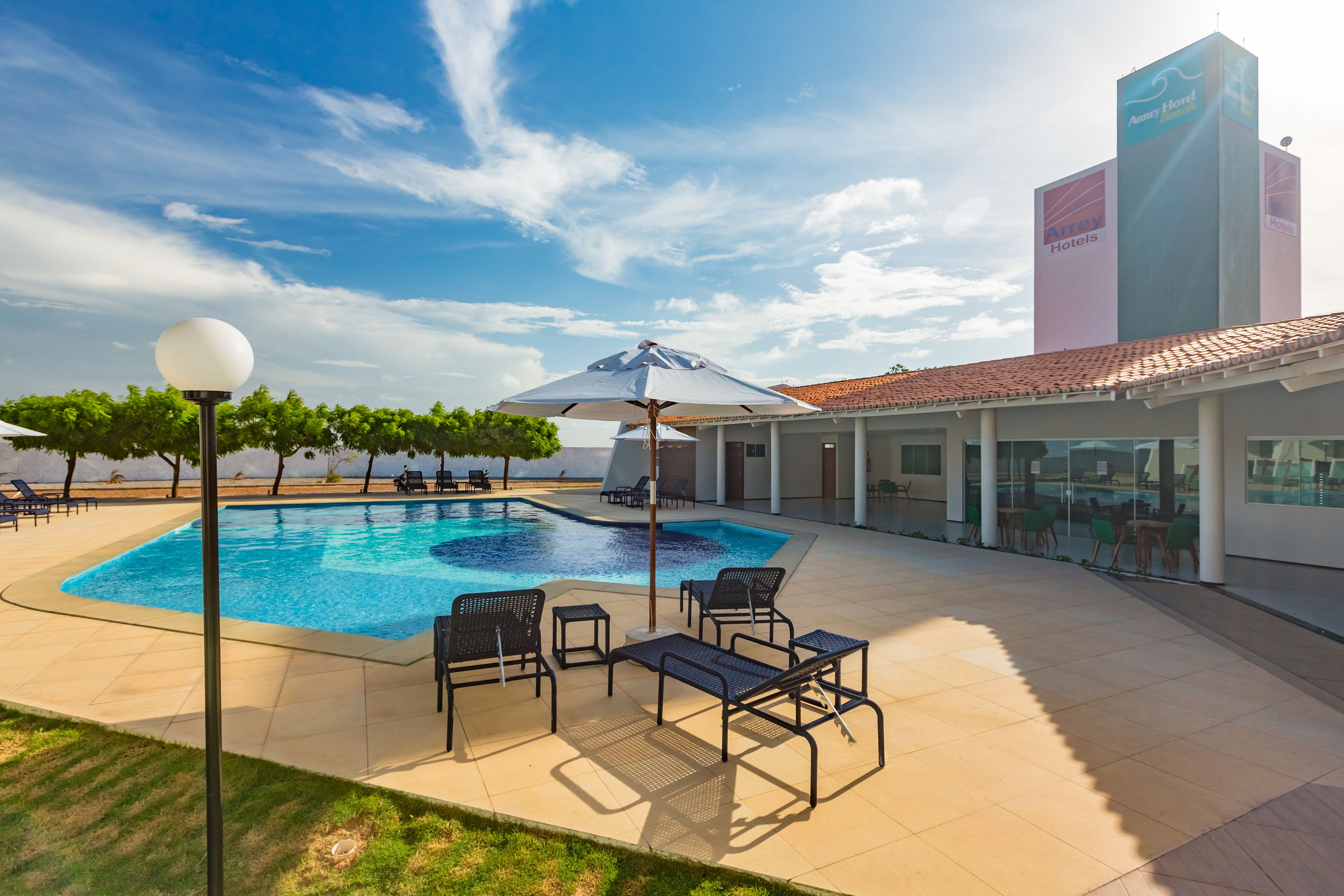 outdoor pool, open 8:30 am to 10:00 pm, pool loungers