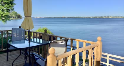 Dewar's Inn on the River