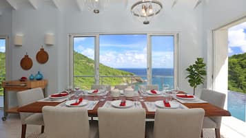 Luxury Villa, 4 Bedrooms, Ocean View, Mountainside | In-room dining