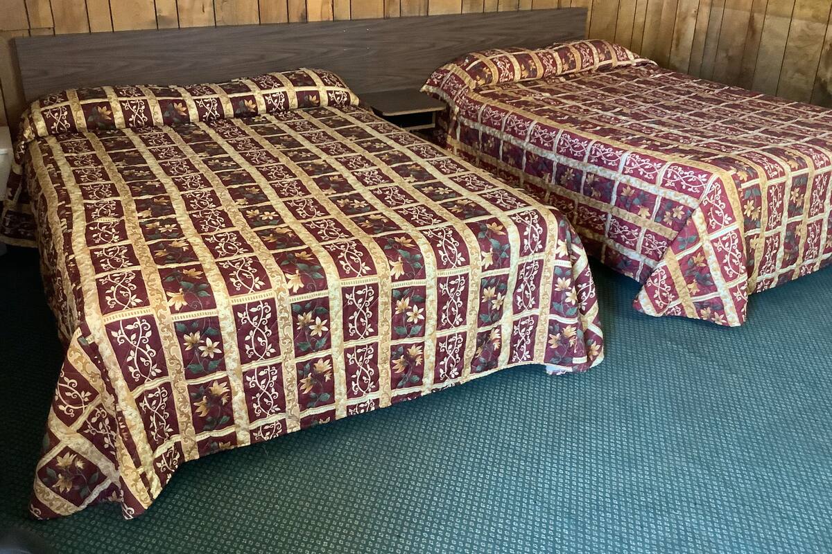 Economy Double Room, 2 Double Beds