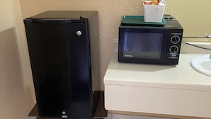 TV - Wildflower Inn & RV Park (Cuero)