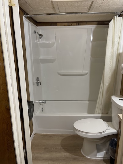 Wildflower Inn & RV Park