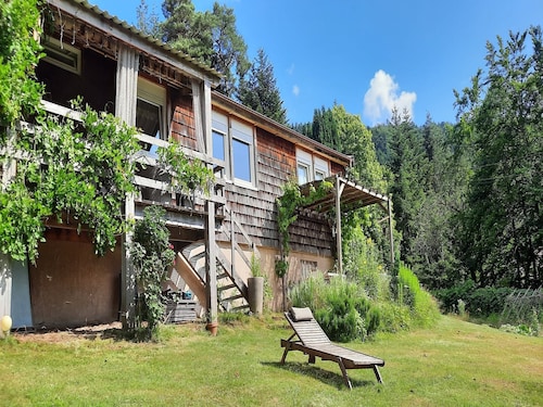 Chalet in Raon-l'Étape am See