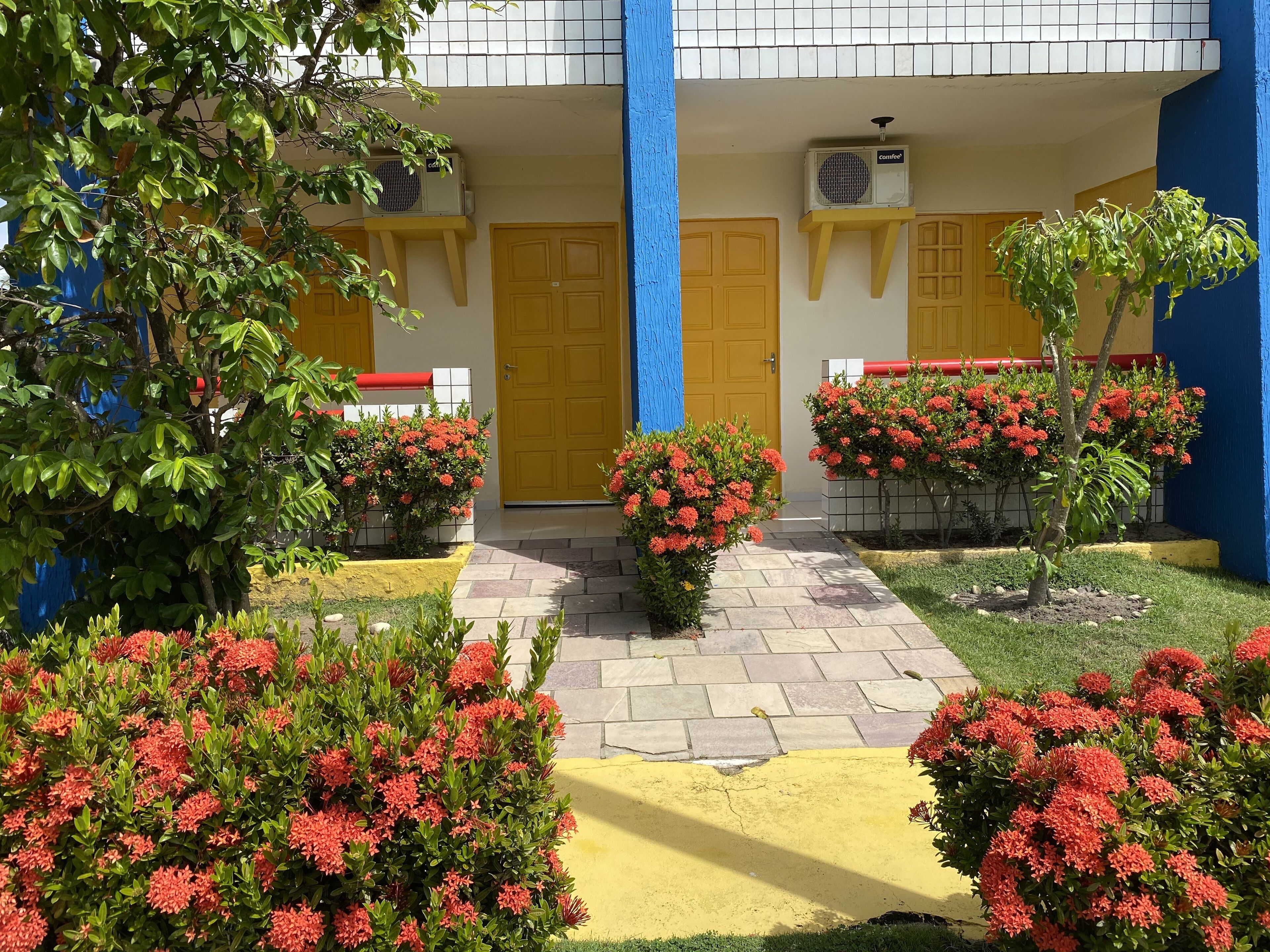 Minibar y ropa de cama 