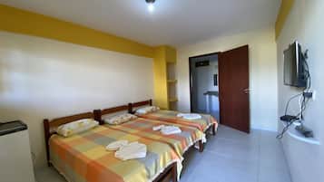 Minibar y ropa de cama