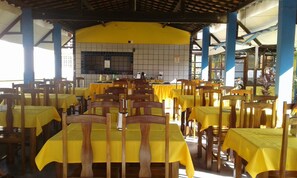 Breakfast area - Pousada Residencial das Acácias (Tamandaré)