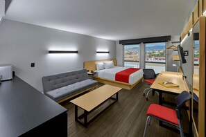 Superior Room, 1 Queen Bed with Sofa bed, Non Smoking | In-room safe, desk, iron/ironing board, free WiFi - City Express by Marriott Ciudad De México La Raza (Mexico City)