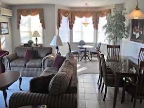 Living area - Luxury Mountain Getaways (Jackson)