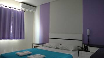 Double Room | Desk, iron/ironing board, free WiFi, bed sheets