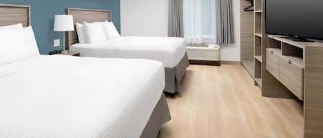Studio Deluxe - 2 queensize-sängar - kök | Skrivbord, mörkläggningsgardiner, strykjärn/strykbräda och gratis wi-fi