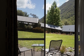 Quarto família, 2 quartos, vista para a montanha | Vista do quarto