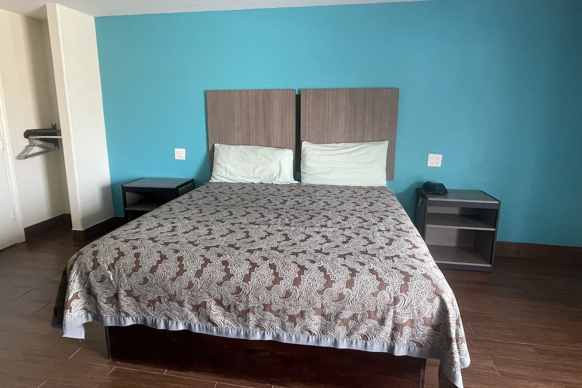 Habitación estándar | Escritorio, wifi gratis y ropa de cama