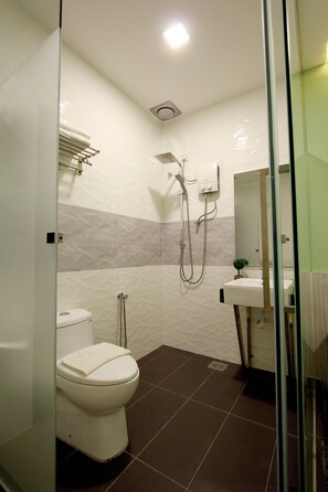 Deluxe Double Room | Bathroom