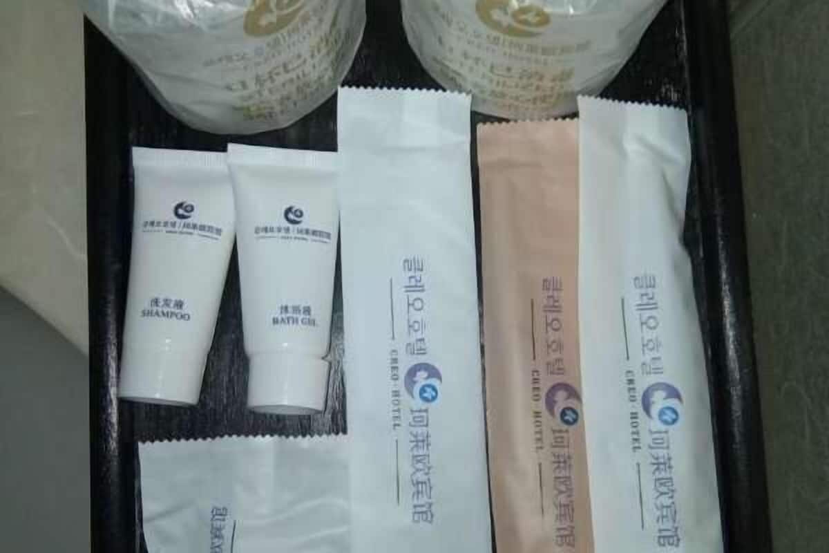 shower, free toiletries, hair dryer, slippers