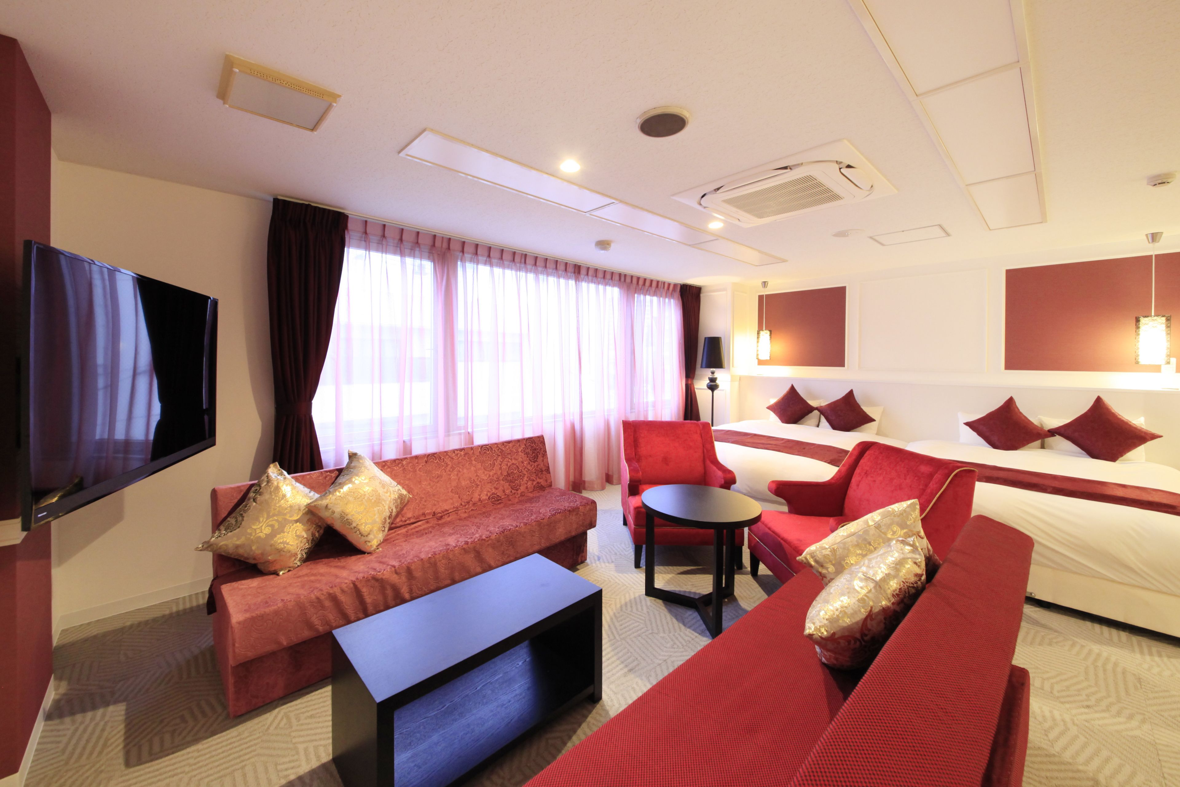 executive twin room, non smoking | premium bedding, desk, iron/ironing board, free cots/infant beds