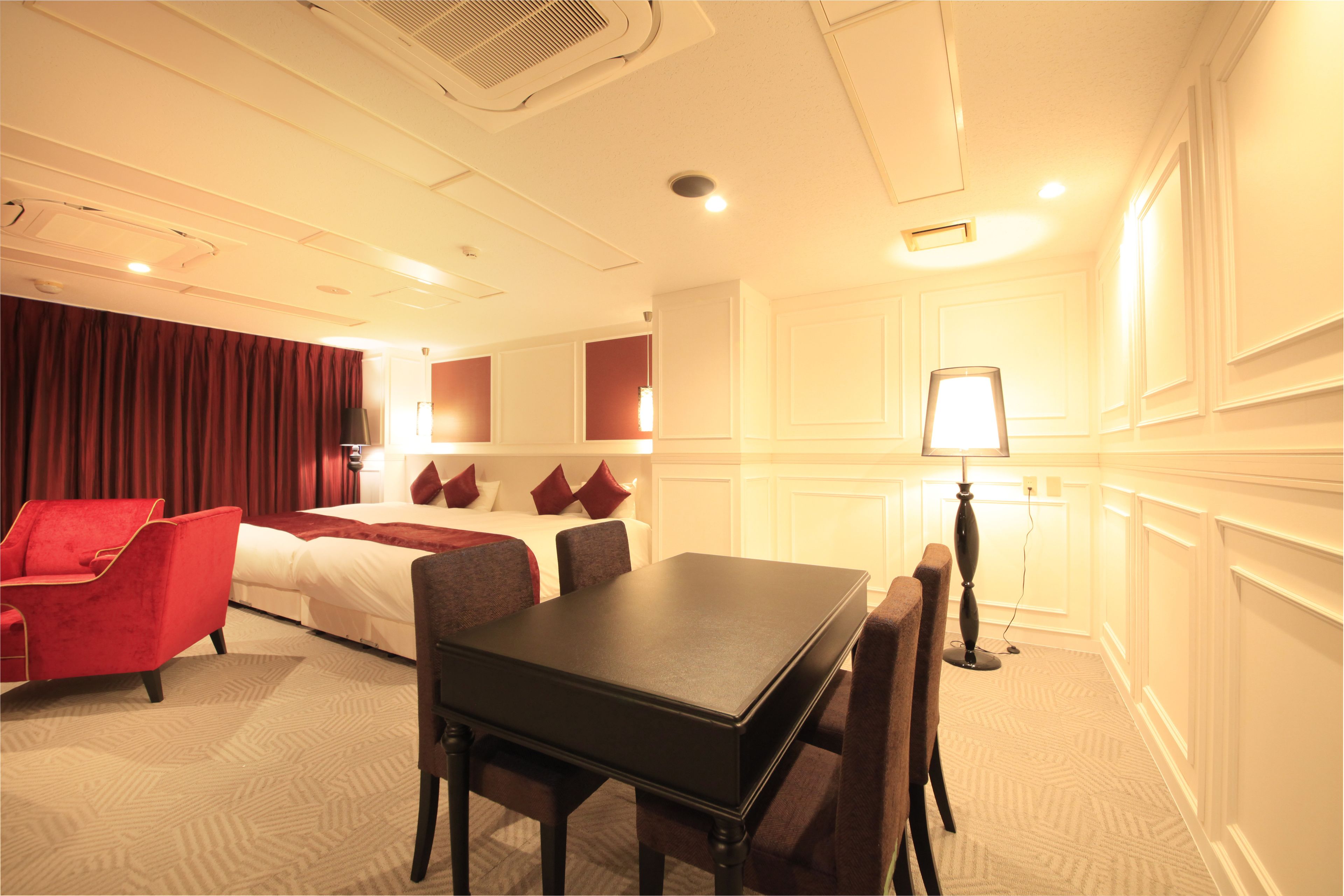 executive twin room, non smoking | premium bedding, desk, iron/ironing board, free cots/infant beds
