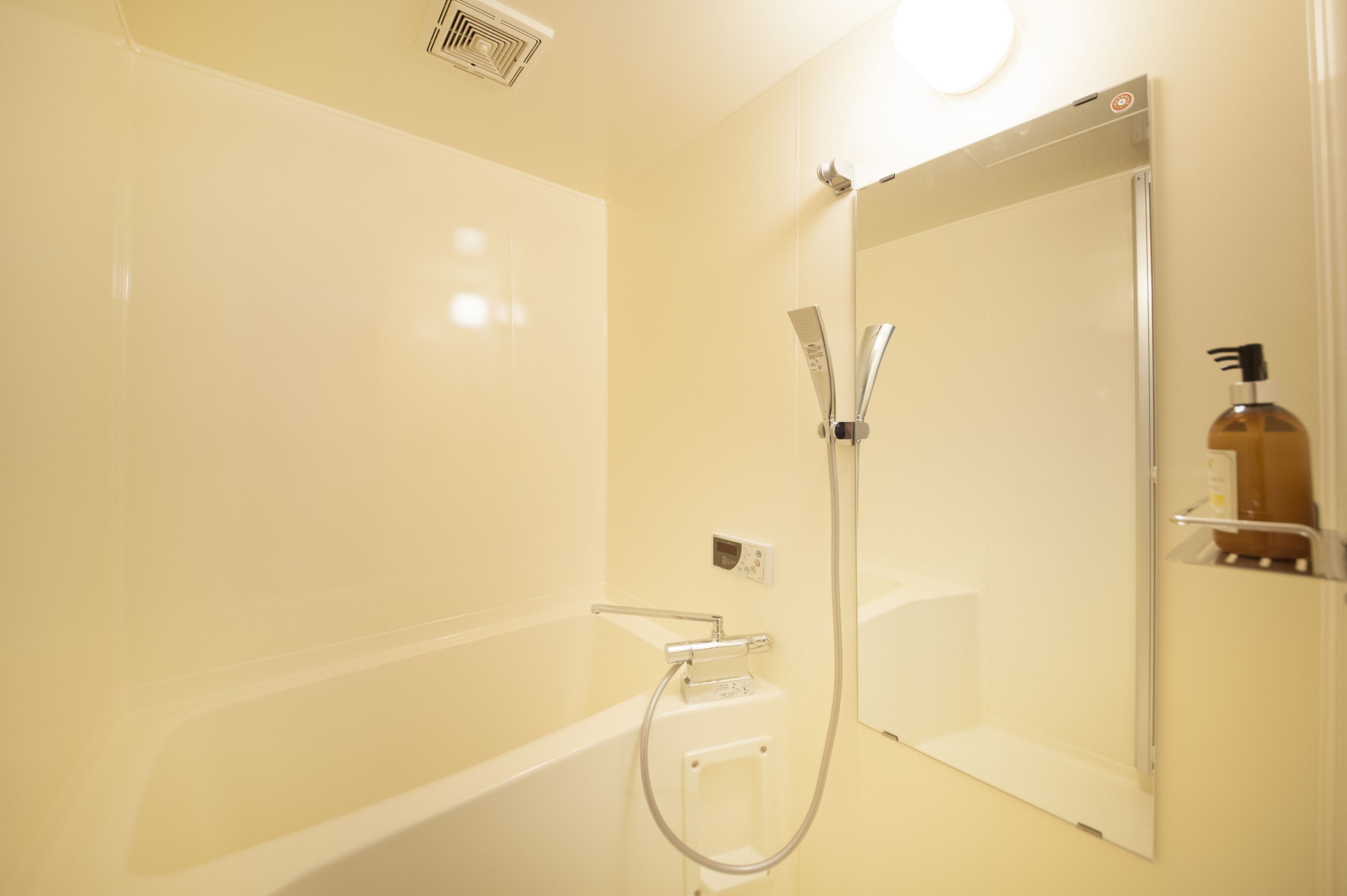 separate bathtub and shower, deep-soaking bathtub, free toiletries