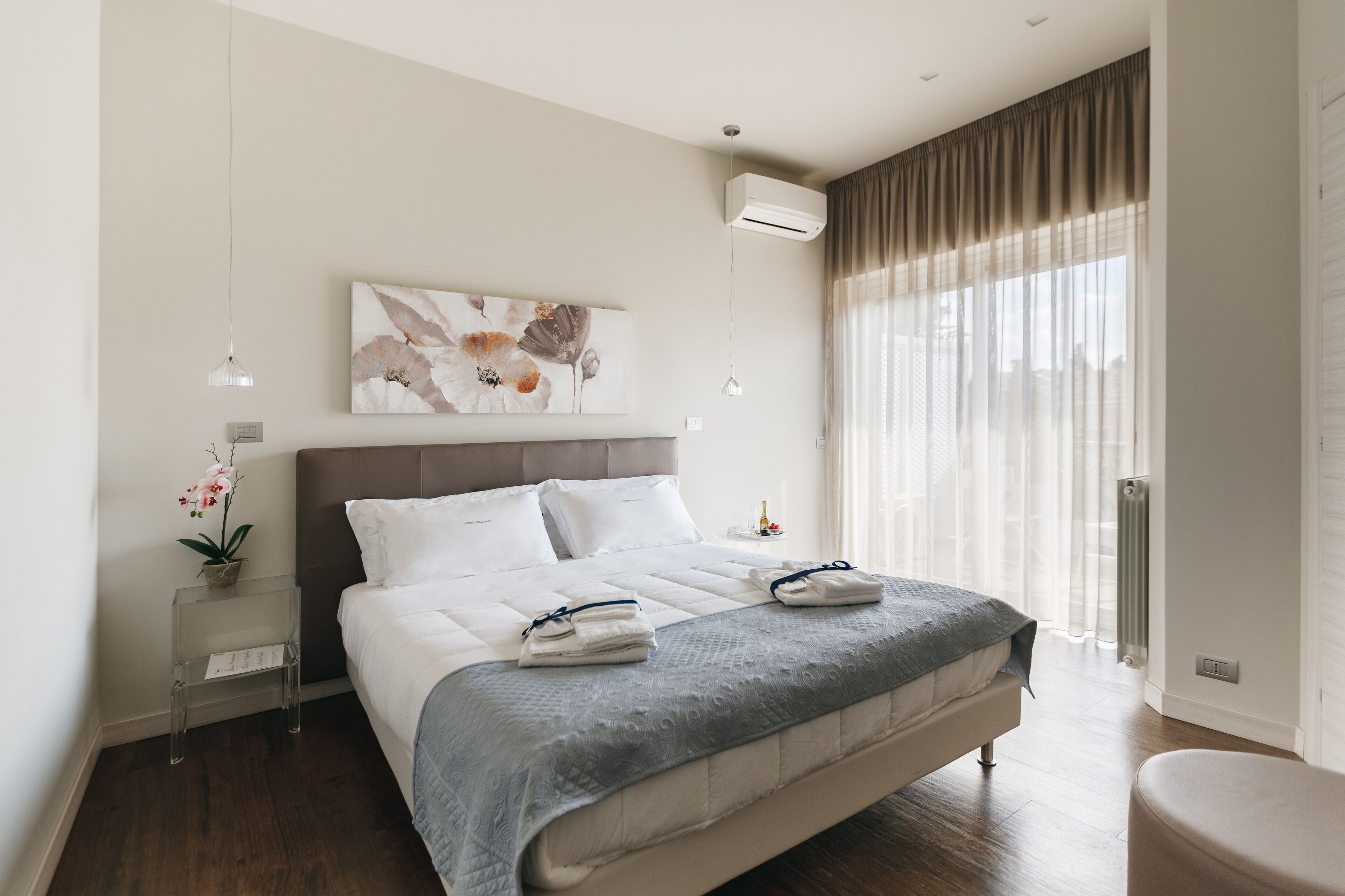 Deluxe Double Room, Balcony (Artemide) | Down duvets, minibar, in-room safe, individually decorated