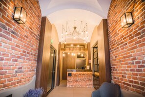 Inn-/utsjekkingsautomat