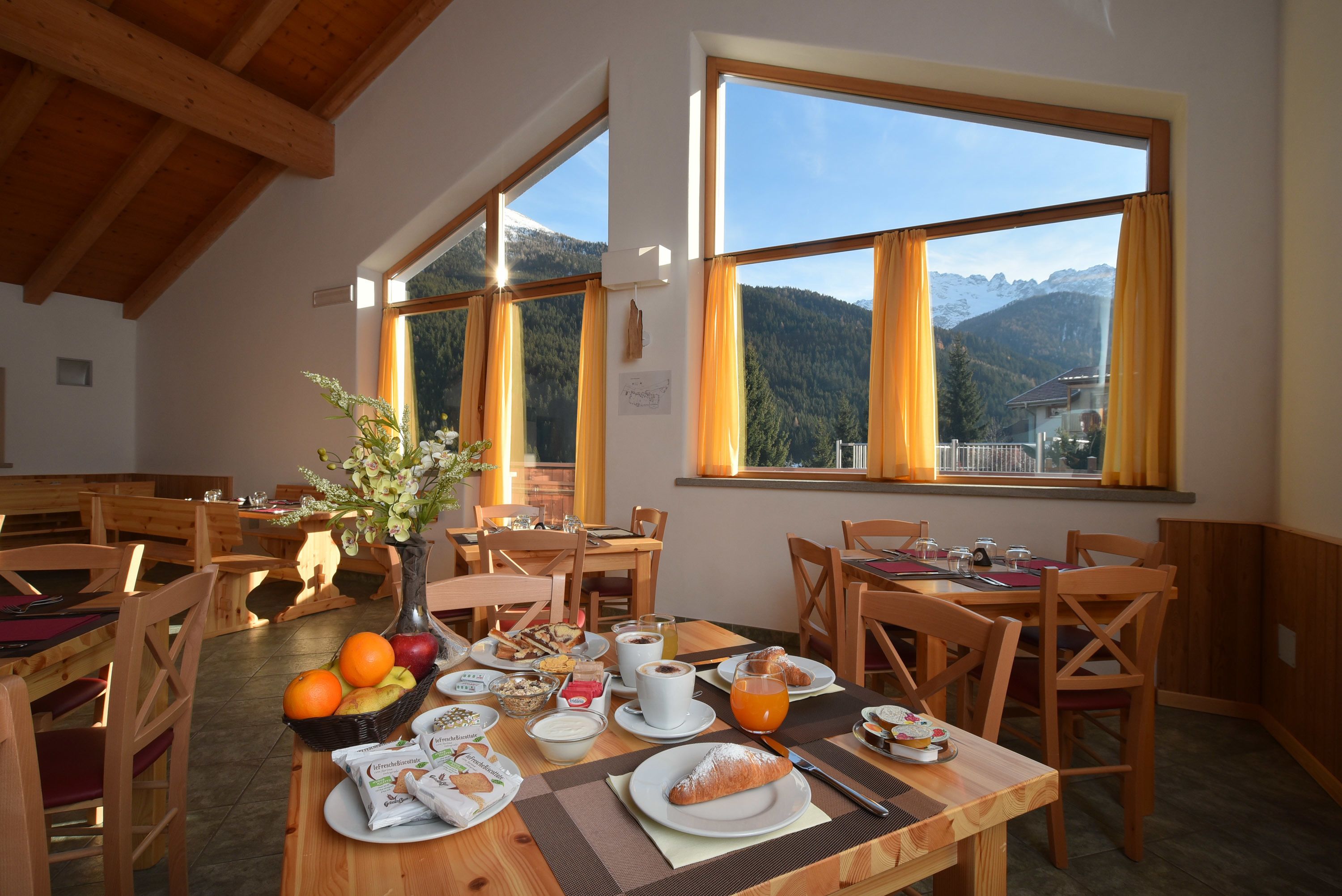 Daily buffet breakfast (EUR 10 per person)