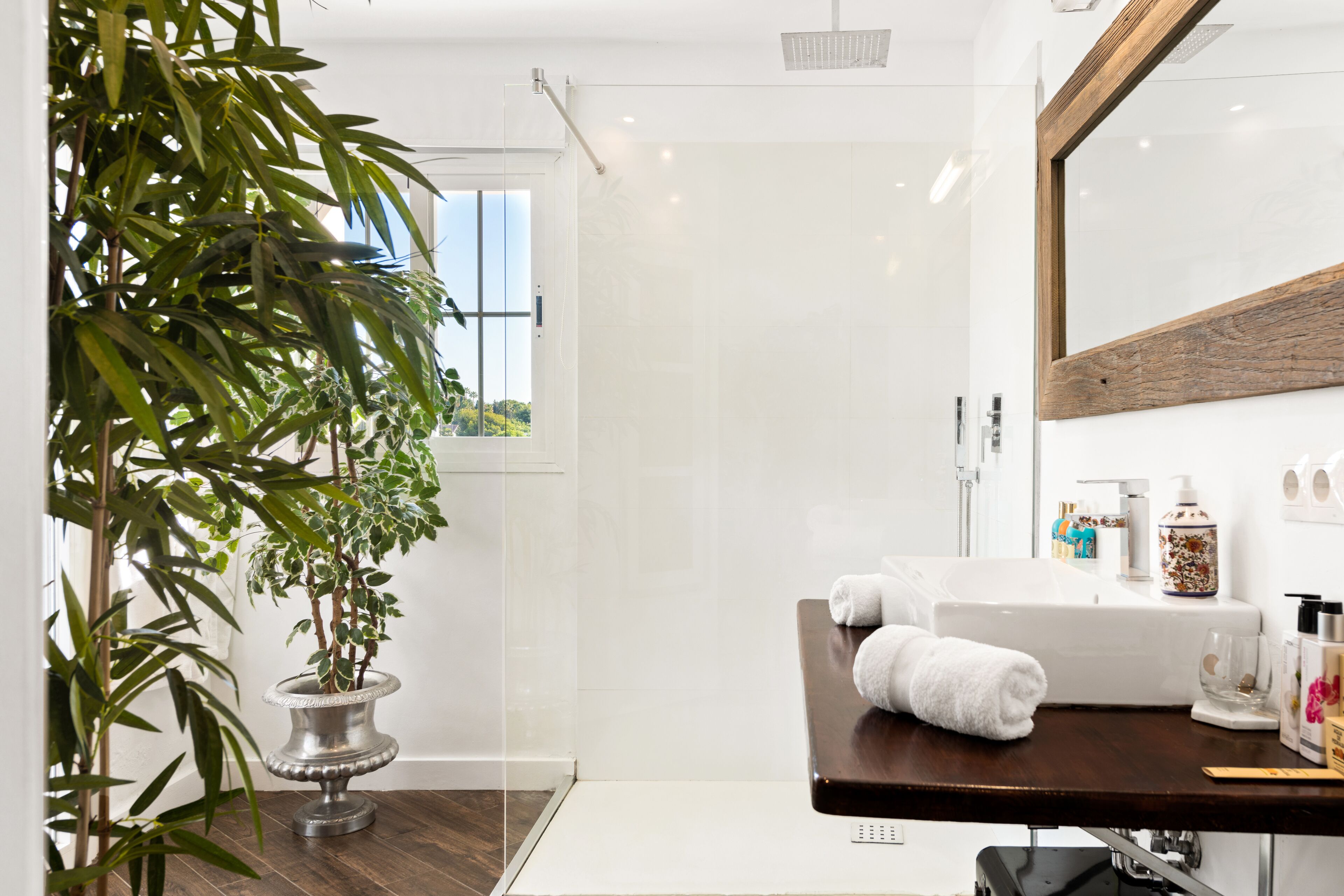 Photo - Molo Luxury Suites Puerto Banus