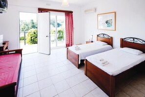 Literie hypoallergénique, coffres-forts dans les chambres