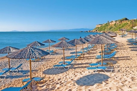 Una playa cerca