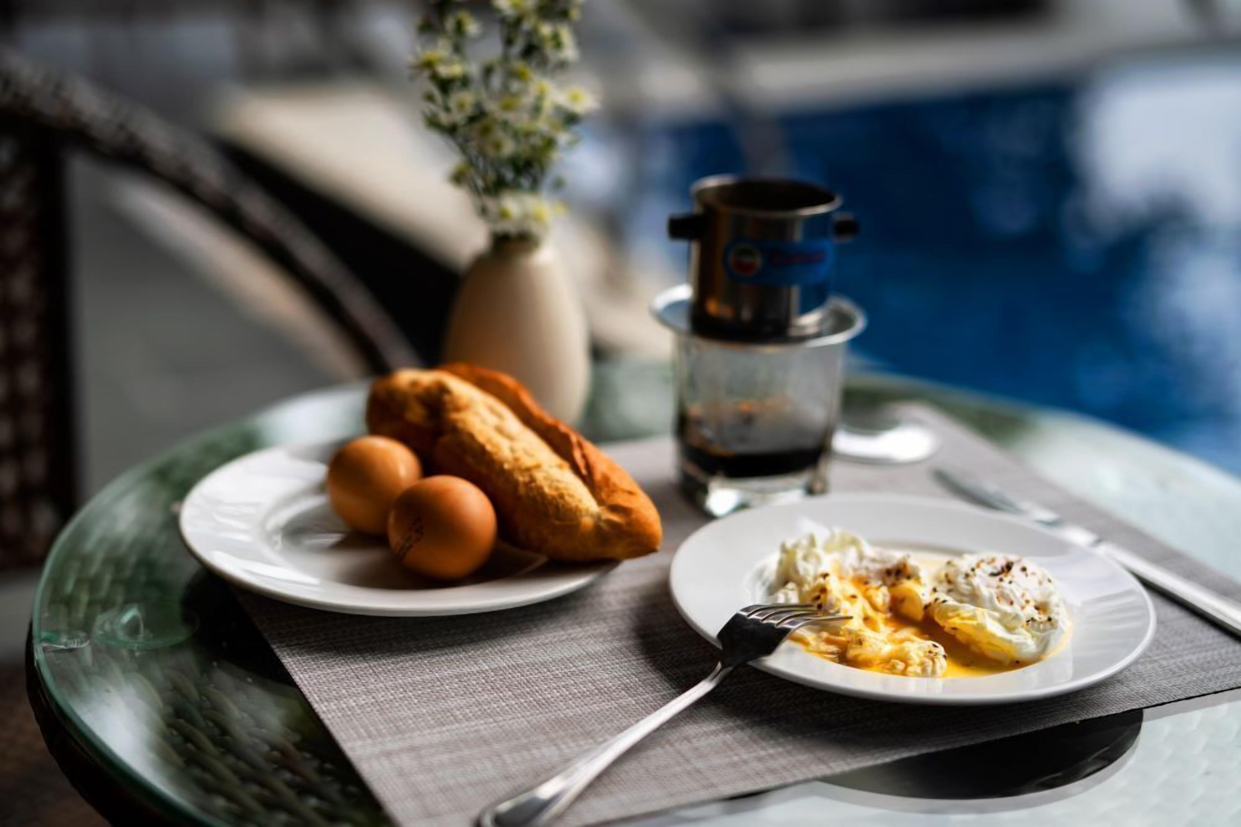 daily local cuisine breakfast (vnd 80000 per person)