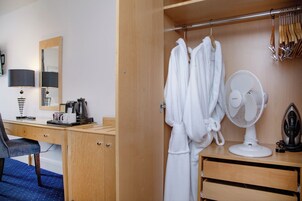 In-room safe, desk, iron/ironing board, free WiFi