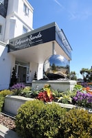 Entrada al alojamiento