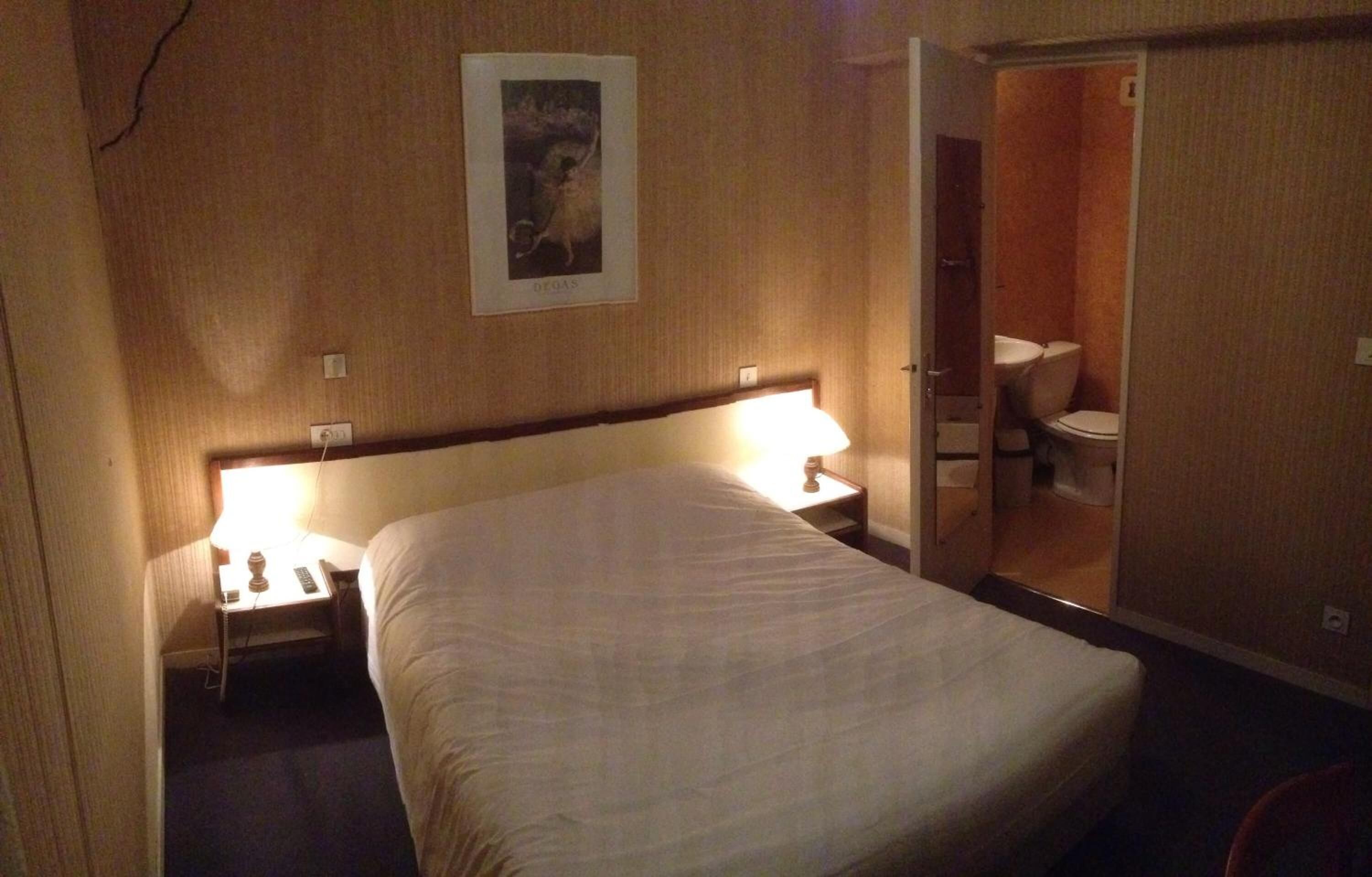 premium bedding, desk, iron/ironing board, free wifi