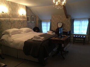 Luxury-Doppelzimmer, mit Bad (Blue Room)
