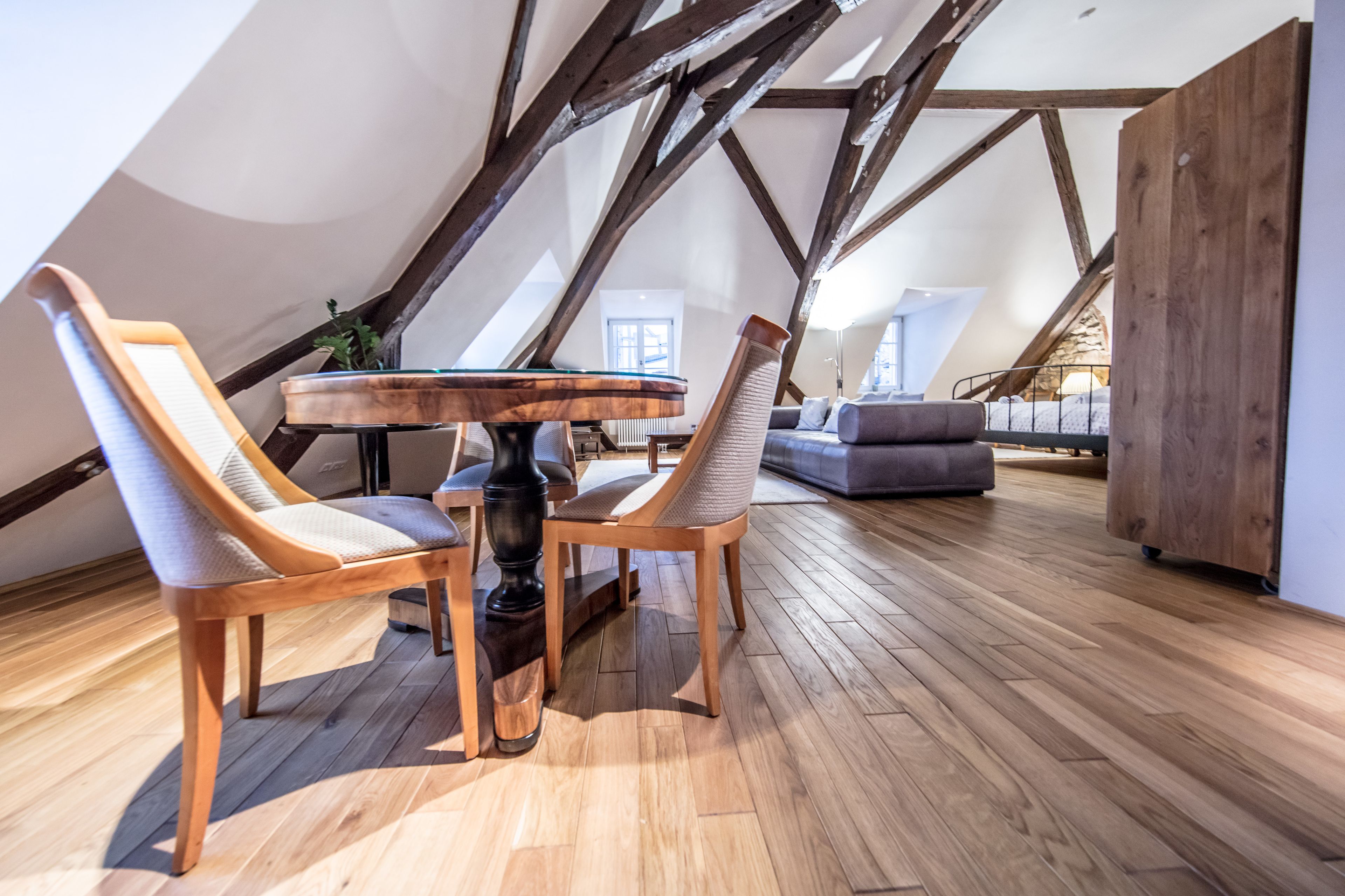 Studio | In-room dining