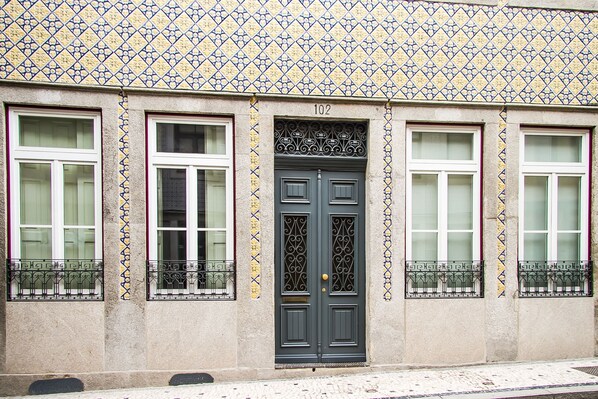 Property entrance - Liiiving in Porto - Art & Heart Studio (Porto)