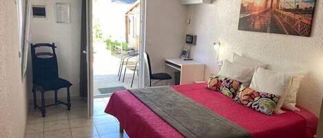 Comfort Double Room, Garden View (PMR)