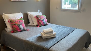 Comfort Double Room, 1 Bedroom, Ensuite, City View (Conf) | Premium bedding, memory foam beds, in-room safe, individually decorated