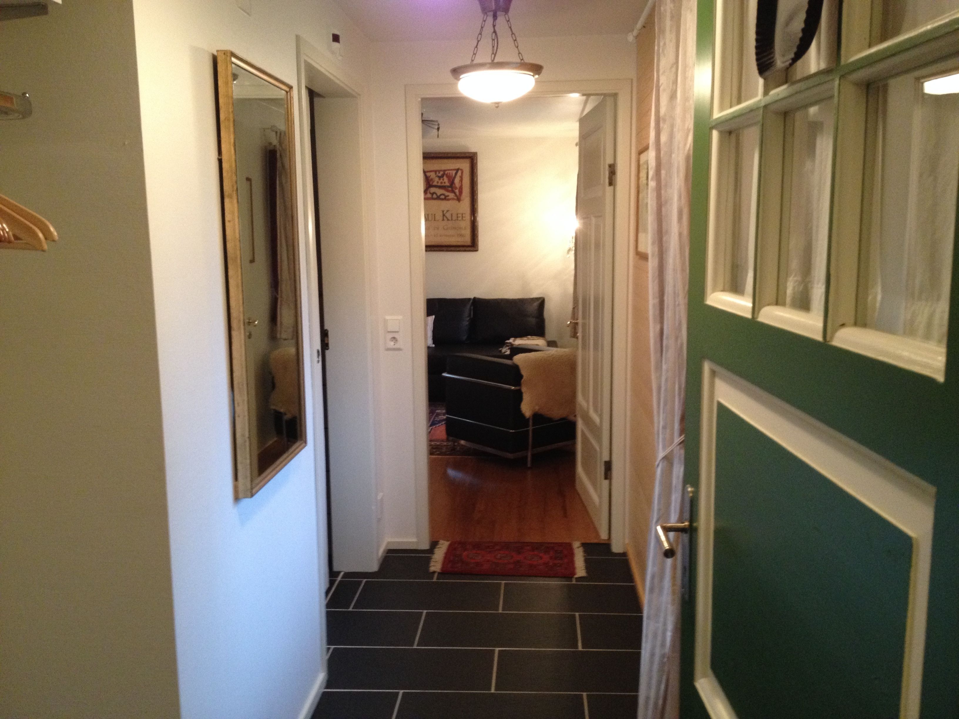 junior suite, courtyard area | living area | flat-screen tv