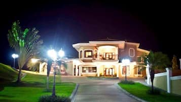 Bagian depan properti