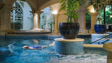 Indoor pool, sun loungers