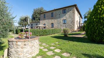 Facciata della struttura