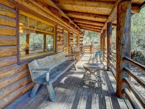 Apartment, 3 Bedrooms | Porch