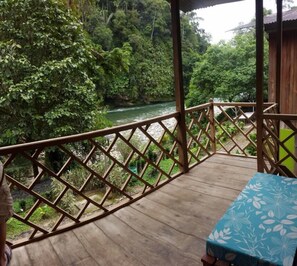 Individually decorated, free WiFi, bed sheets