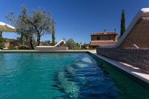 Seasonal outdoor pool, pool umbrellas, pool loungers - Villa Ligheia (Gambassi Terme)
