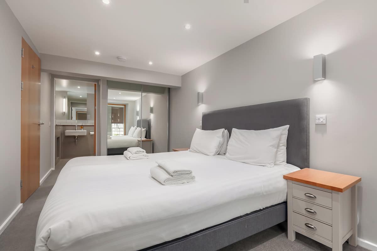 1 habitación y ropa de cama de alta calidad