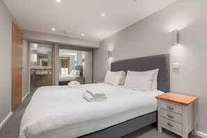 Apartment, 2 Bedrooms | 1 bedroom, premium bedding, in-room safe, desk - Destiny Scotland - Broughton St Lofts (Edinburgh)