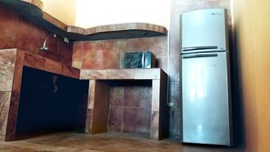 Fridge, microwave