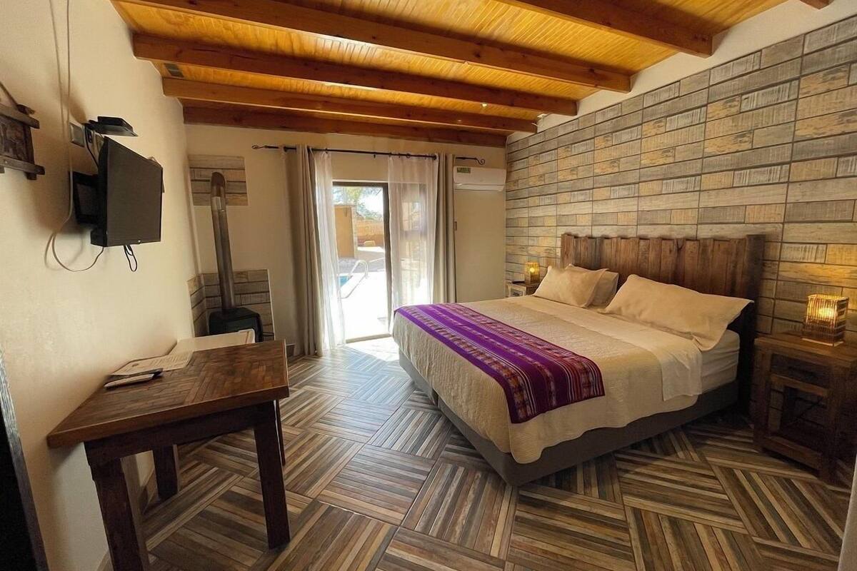 Superior tweepersoonskamer, 1 kingsize bed | Een kluis op de kamer, gratis wifi, beddengoed
