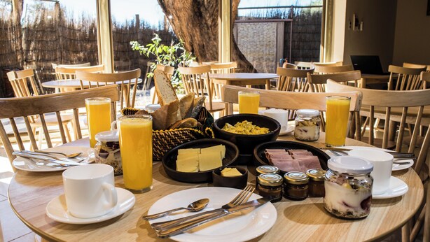 Free daily continental breakfast  - Hard Road Atacama (San Pedro de Atacama)