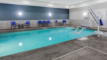 Indendørs pool