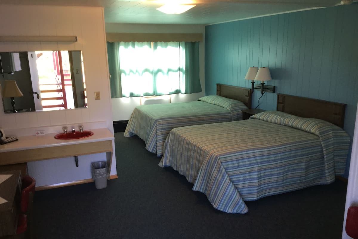 1 bedroom, desk, soundproofing, free WiFi